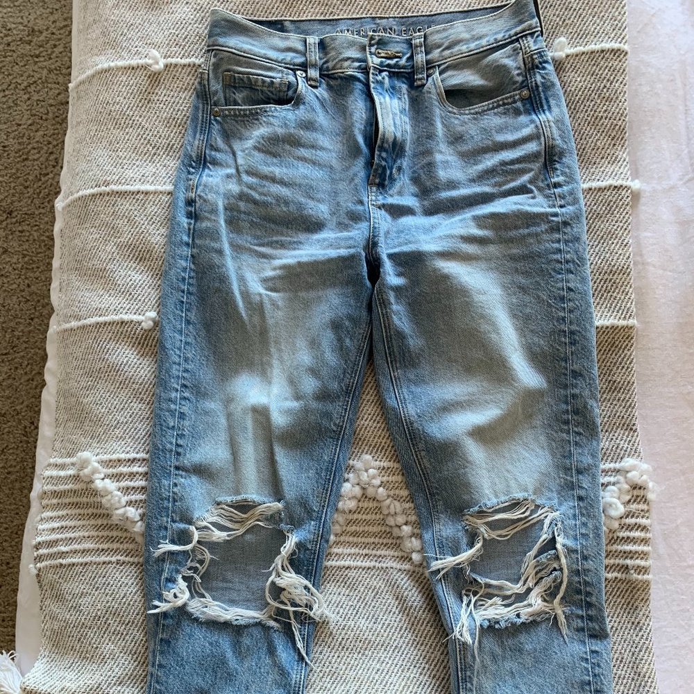 AE Mom Fit Size 2 Jeans